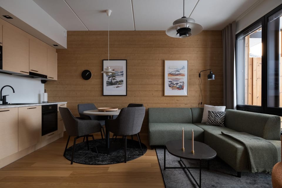 Living room, Dining area, heating, internet, kitchen