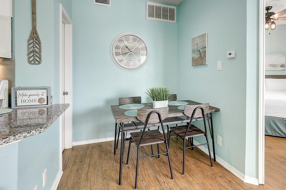 Beach Club - Turtle Ranch Apartment in North Padre Island