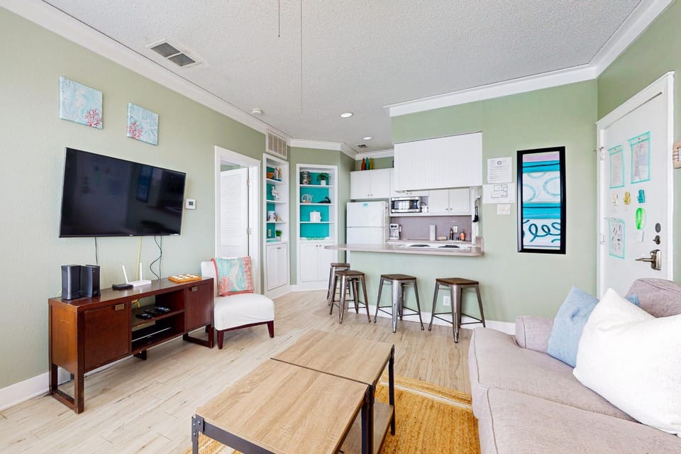 Beach Club - Resting Beach Face Apartment in North Padre Island