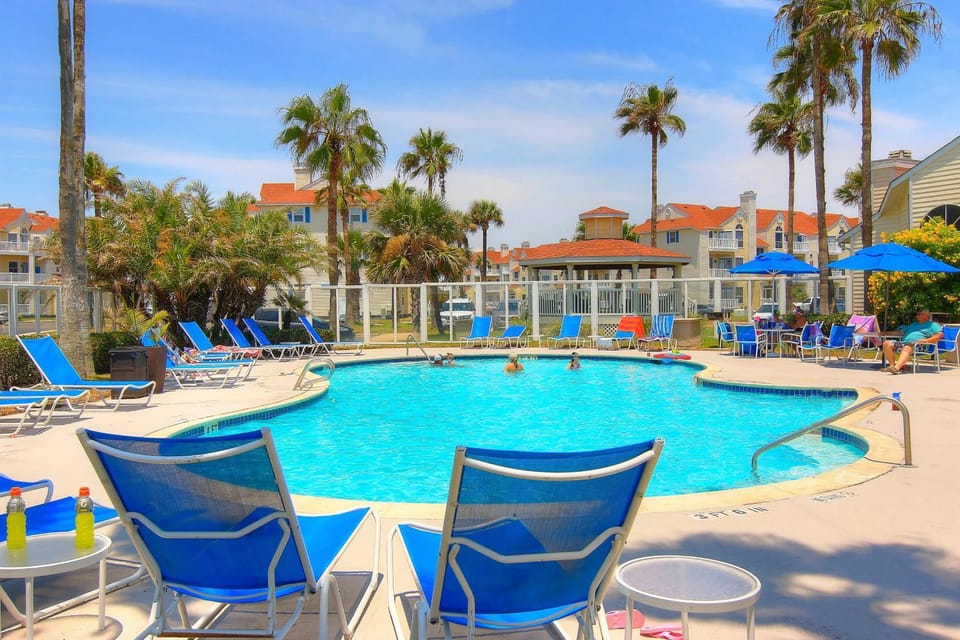 Beach Club 155 Apartment in North Padre Island