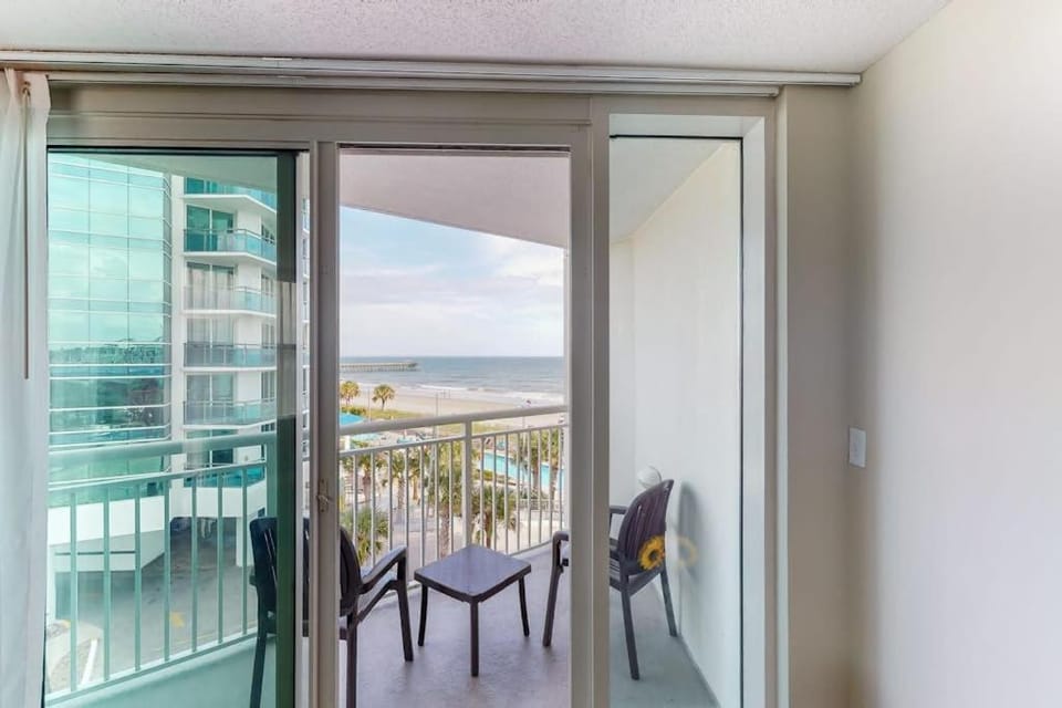Sandy Beach Resort 504 Apartment in Myrtle Beach