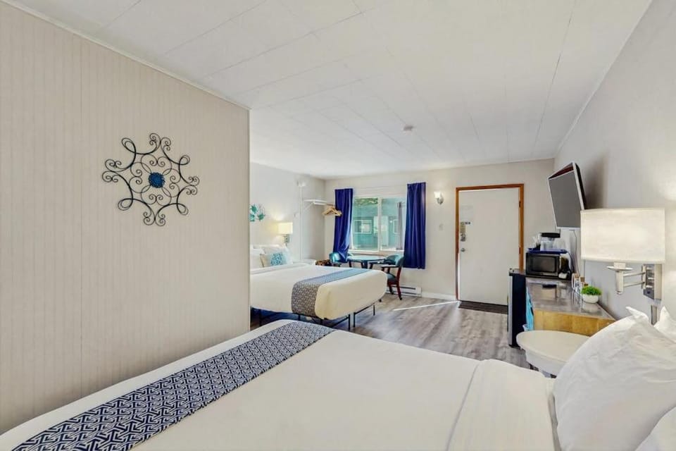 Lamplighter Inn - 115 Turtle Bay House in Oregon