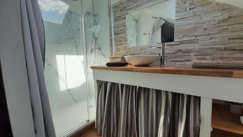 Home Sweet Home House in Le Mans