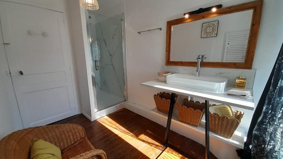 Home Sweet Home House in Le Mans