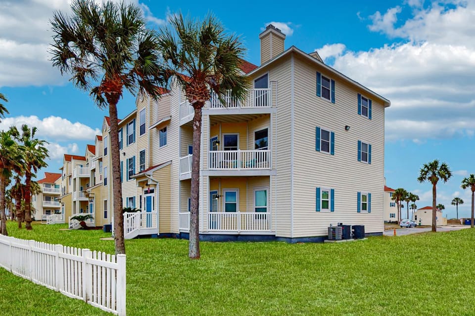 Beach Club 276 Apartment in North Padre Island