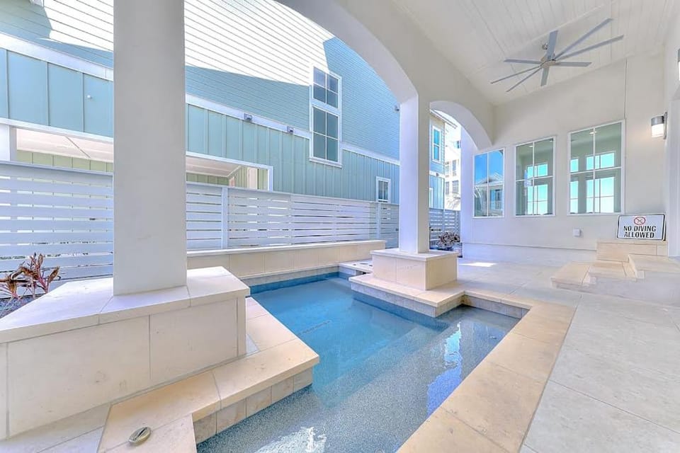Sunshine Overtime House in Port Aransas