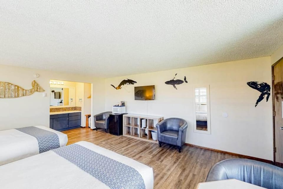 Lamplighter Inn - 117 Whale Watching Apartment in Oregon
