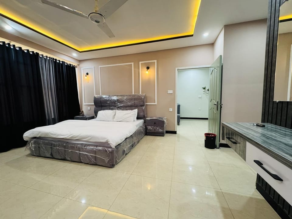 Bed, Bedroom, wardrobe