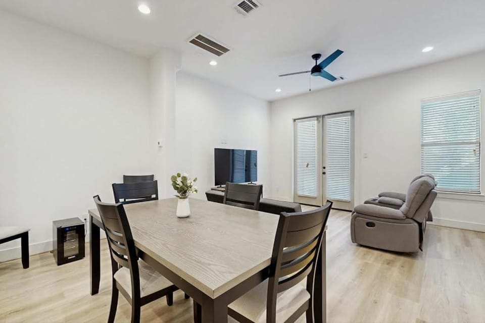 Laverne Hideaway House in Houston