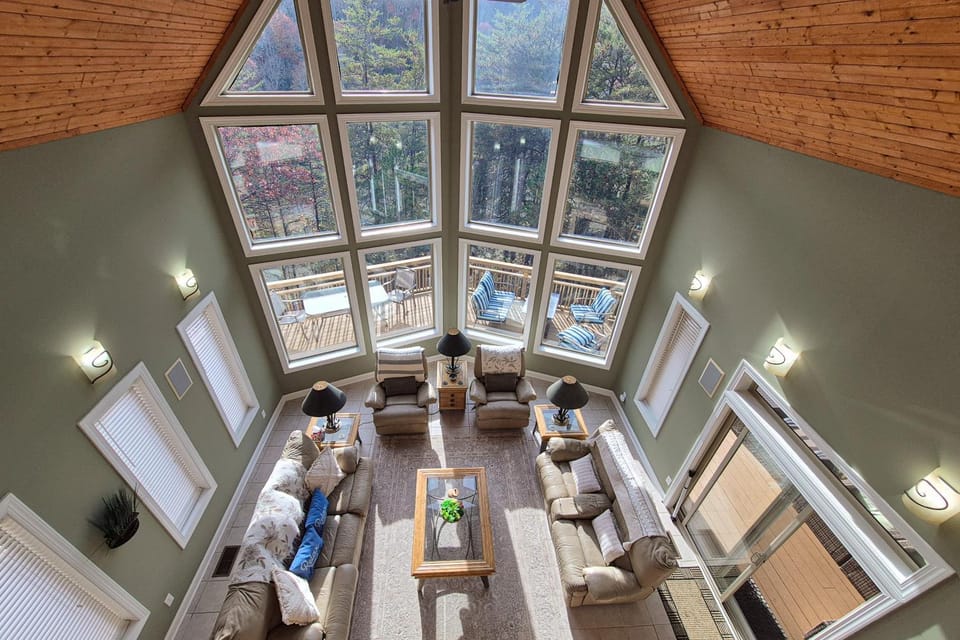 Mountain View Villa House in Lake Lure