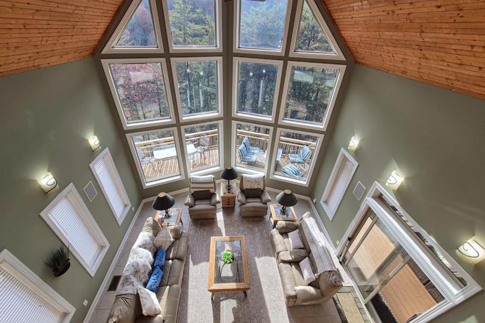 Mountain View Villa House in Lake Lure