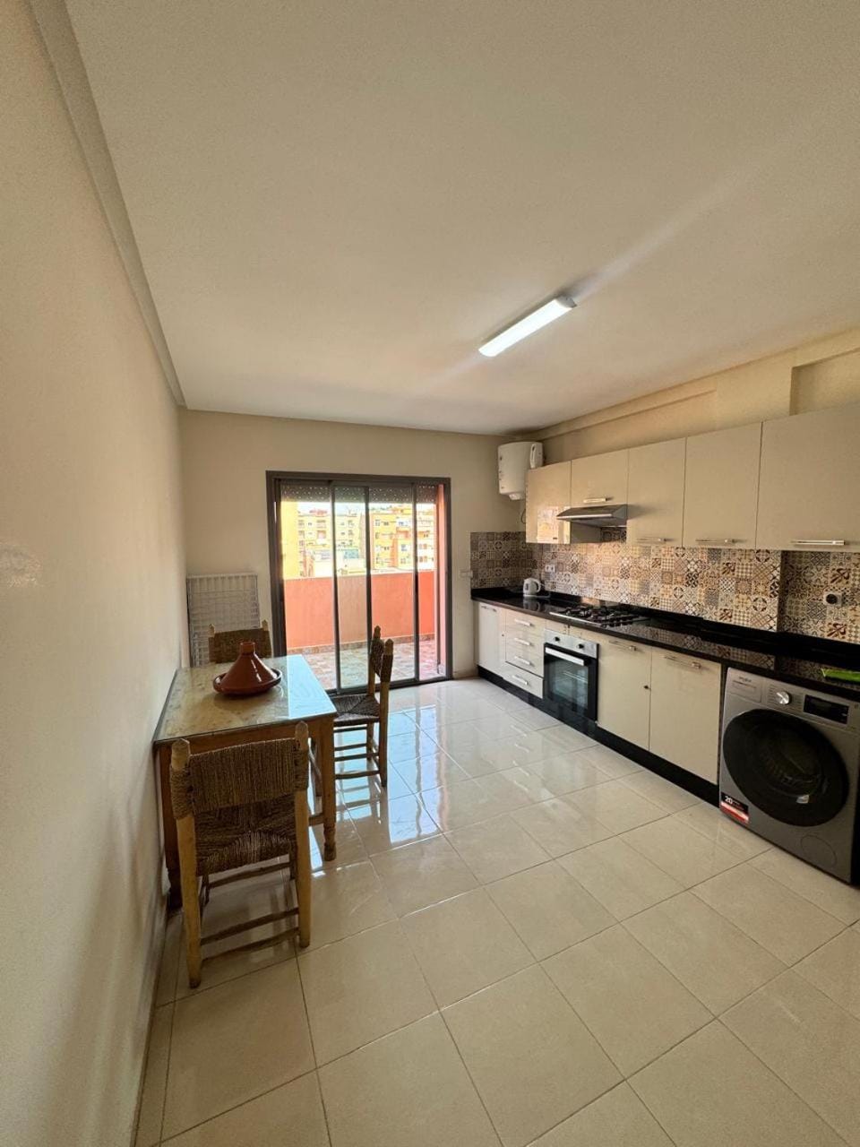 דירת"15" יוקרה 3 חדרים מגדל ג'וארה רובע גיליז Apartment in Marrakesh