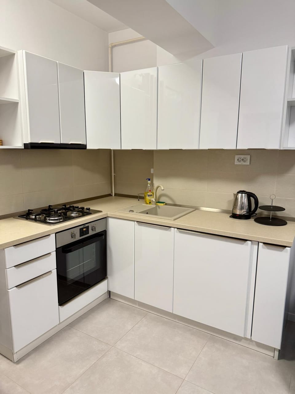 Kitchen or kitchenette, kitchen