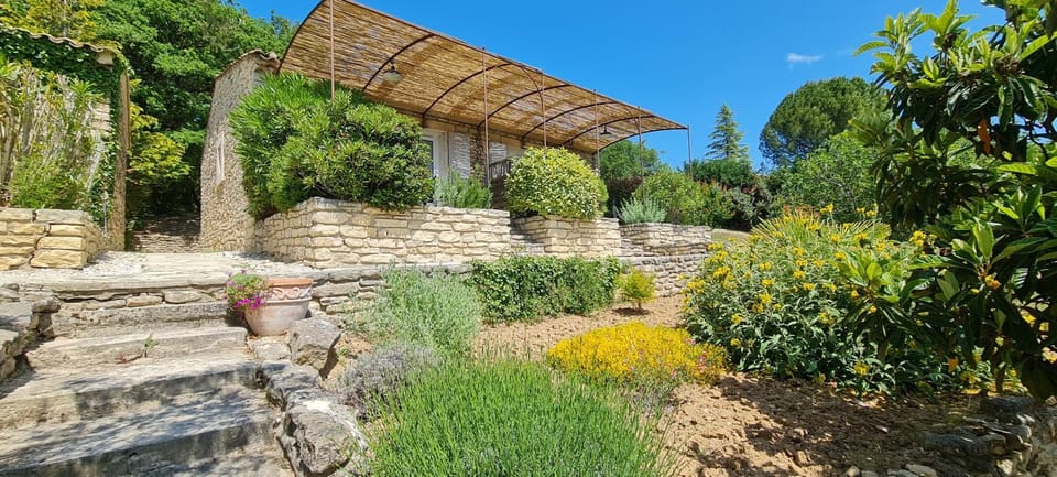 mas des oliviers House in Goult