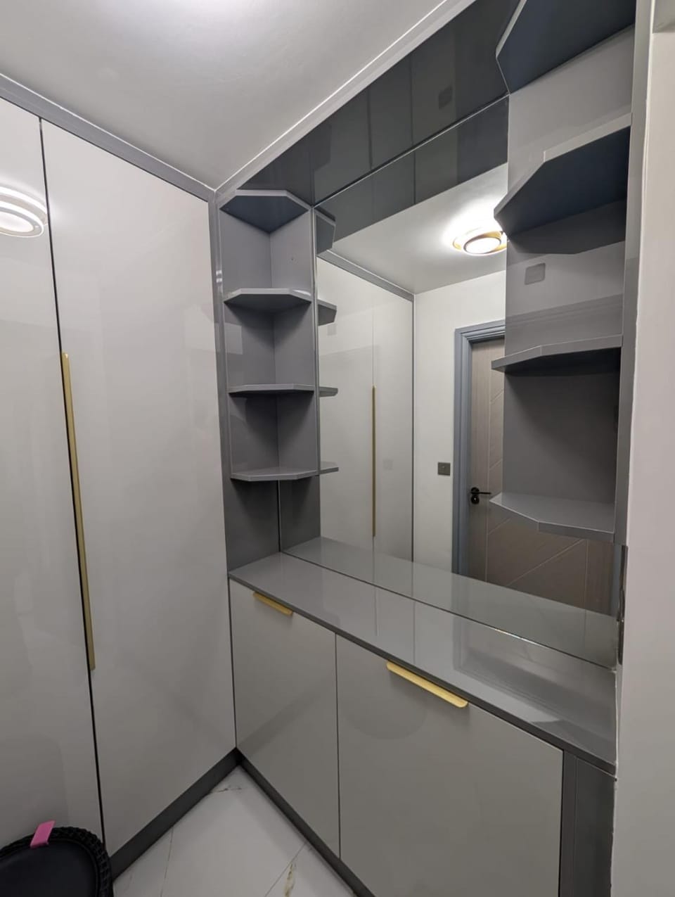 wardrobe