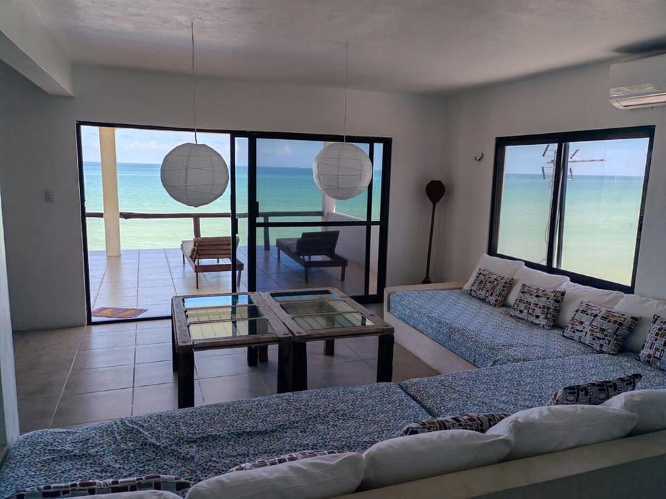 On Beach Seaside Sunset Haven 2 - Epic Sea View Apartment in State of Yucatan