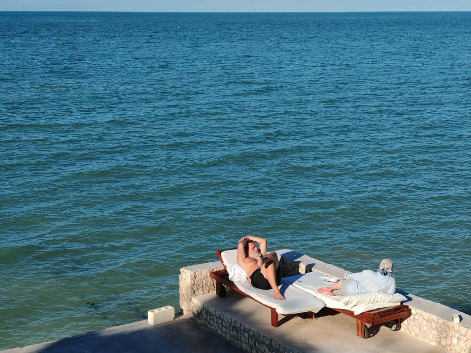 On Beach Seaside Sunset Haven 2 - Epic Sea View Apartment in State of Yucatan