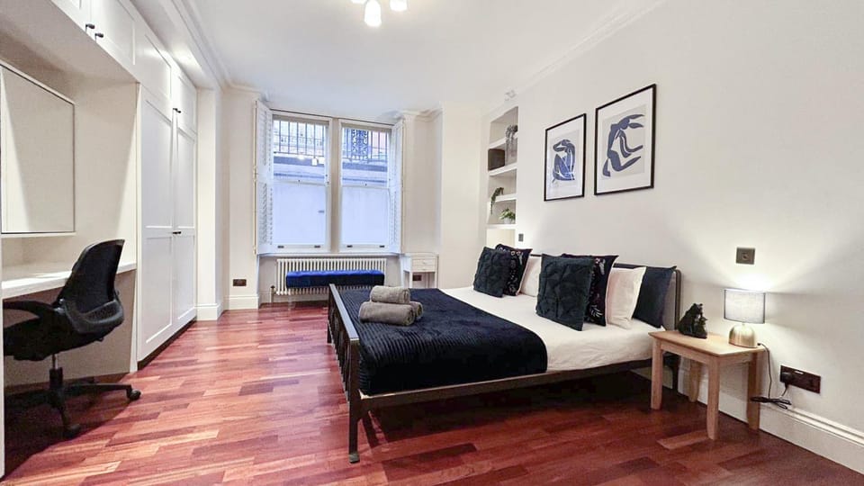 Bed, Decorative detail, Seating area, Bedroom, flat iron, hair dryier, heating, storage, wardrobe