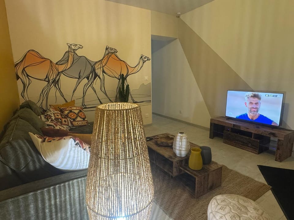 Communal lounge/ TV room