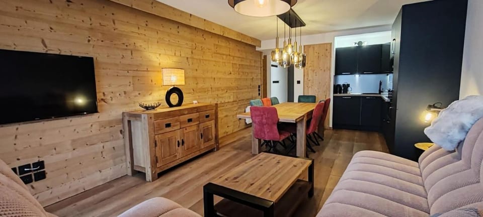 Résidence Domaine Des Ours - 8 pers pour ce superbe logement avec 55m² de terrasse Sud MAE-4283 Apartment in Montgenèvre