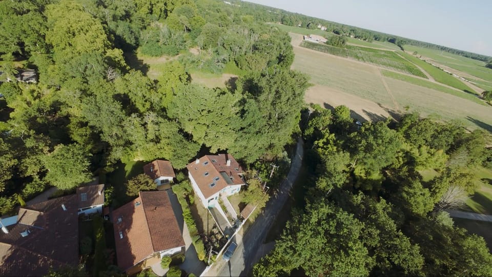 chambre Muscadelle du Prieur Bed and Breakfast in Nouvelle-Aquitaine