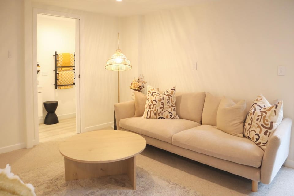 Bathroom, Living room, Seating area