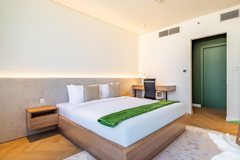 Designer's Selection - Luxury in the Heart of DIFC Apartment in Dubai