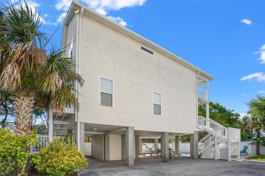 Serendipity by the Sea! Big, Comfortable Beach Stay in NMB House in North Myrtle Beach