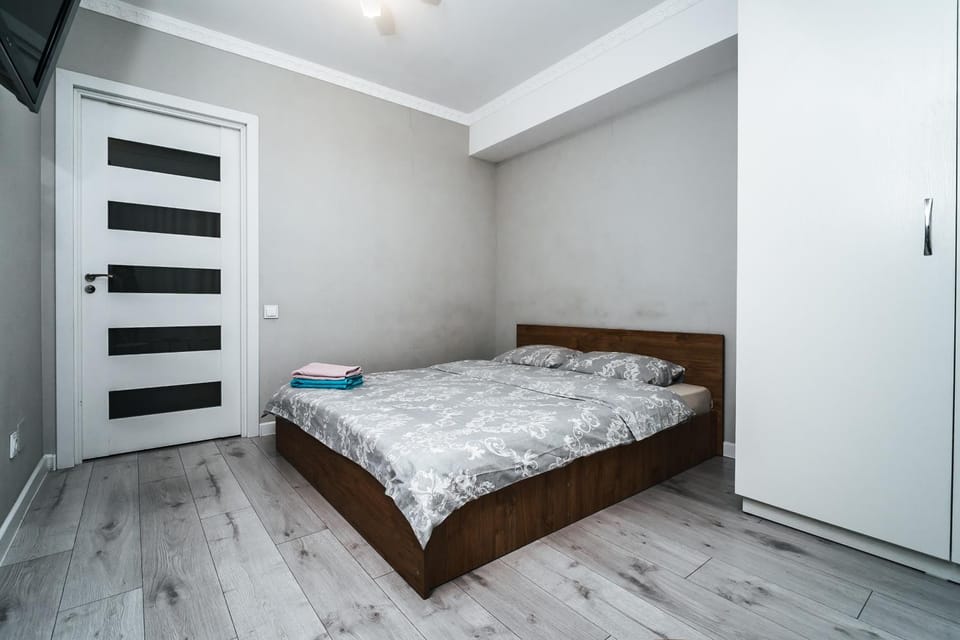 Bedroom, wardrobe