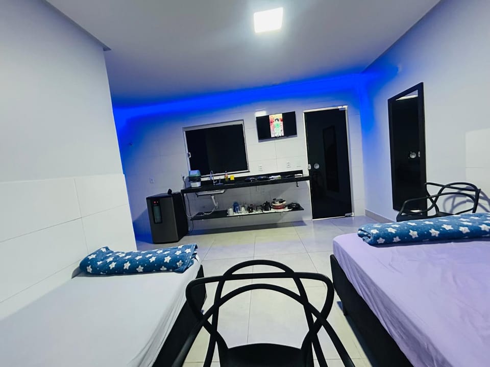 Flat 04 perto salão assembleia Tj, centro convenção Puc, autódromo Hecad Oscar Niemeyer Apartment in Goiania