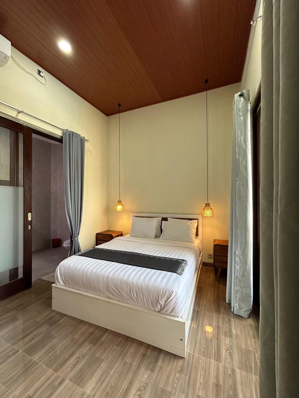 Rara Biru Modern 2BR Villa with Private Pool Bed and Breakfast in Bali