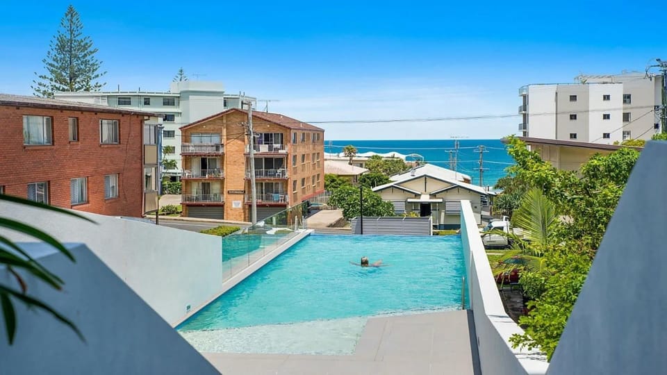 Sea view, Swimming pool, sunbed