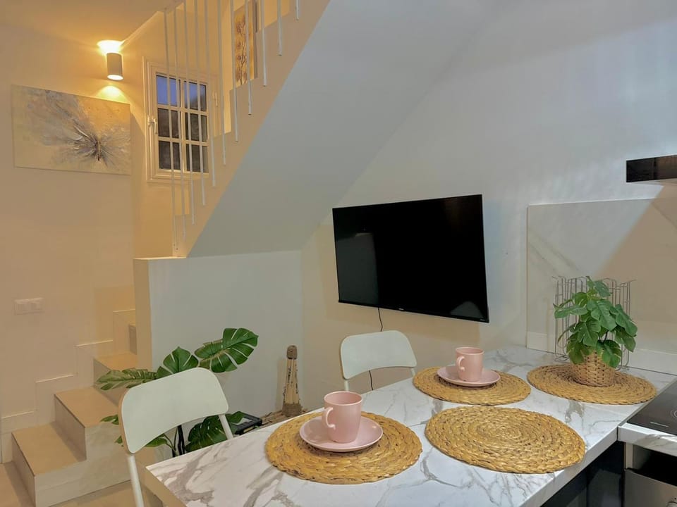 TV and multimedia, Dining area, kitchen