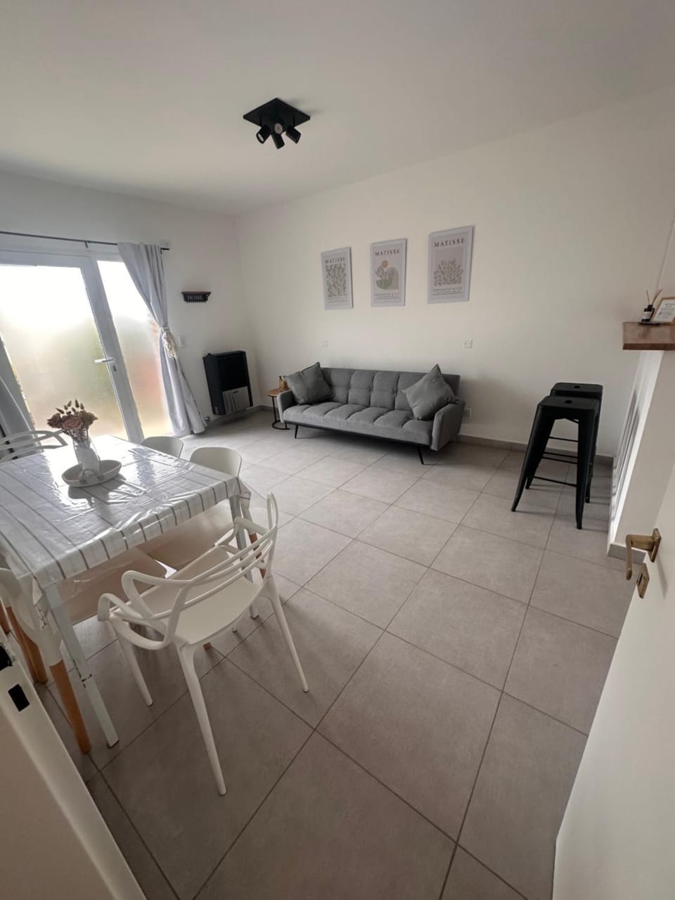 Communal lounge/ TV room, Living room