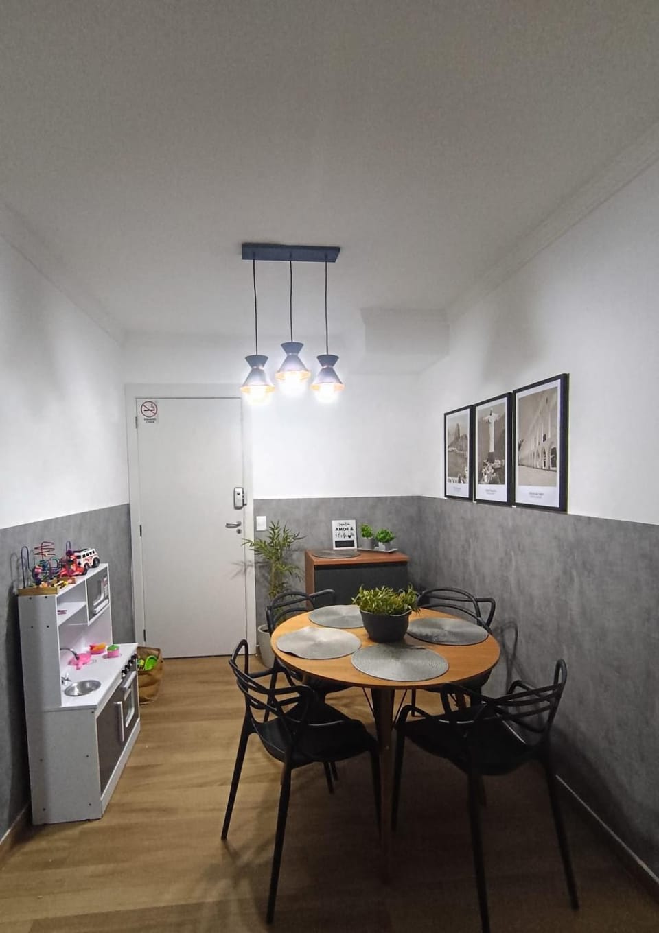 Living room, Dining area