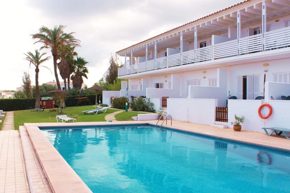 Property building, Facade/entrance, Day, Garden, Garden view, Pool view, Swimming pool, sunbed