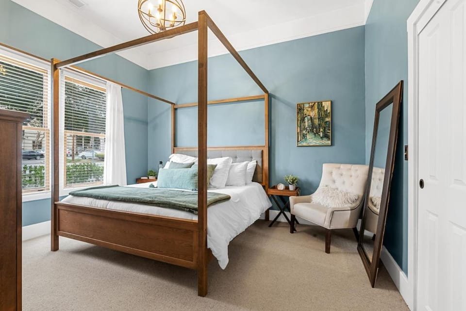 1884 Elegant Home Fire Pit, Tesla Tech, Near DT Villa in San Luis Obispo