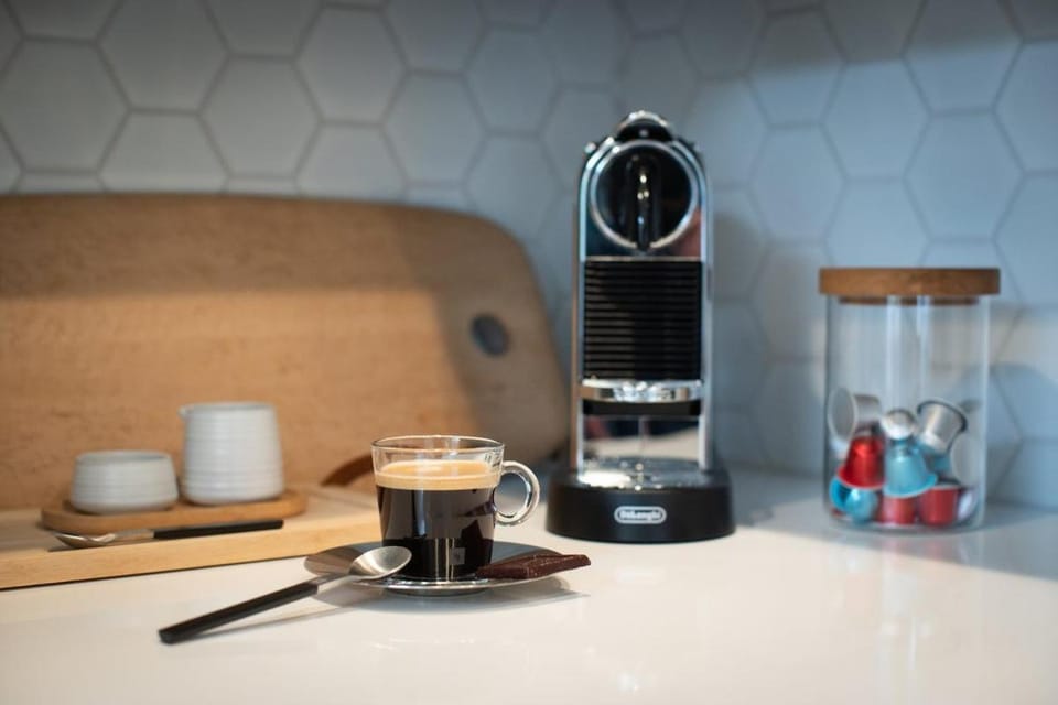 1884 Elegant Home Fire Pit, Tesla Tech, Near DT Villa in San Luis Obispo