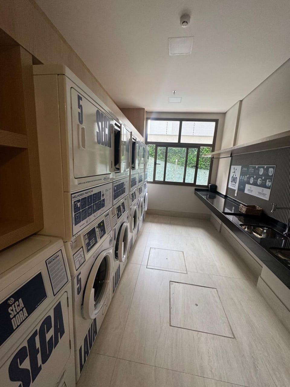 Apartamento completo , 300 metros do metrô Tatuapé Apartment in Sao Paulo City