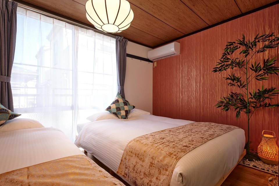 Bed, Photo of the whole room, Bedroom, air conditioner