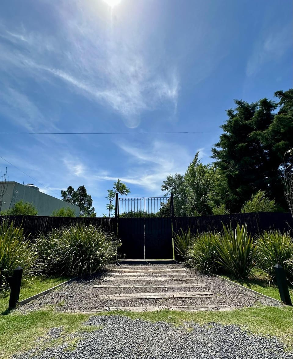 Refugio Chopo Blanco House in Buenos Aires Province