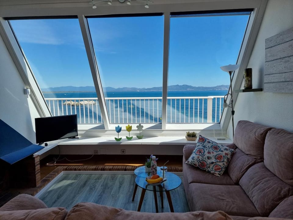 Apartamento de 3 habitaciones con terraza panorámica, cerca de la playa en L'Escala - HISP-236-34 Apartment in L'Escala
