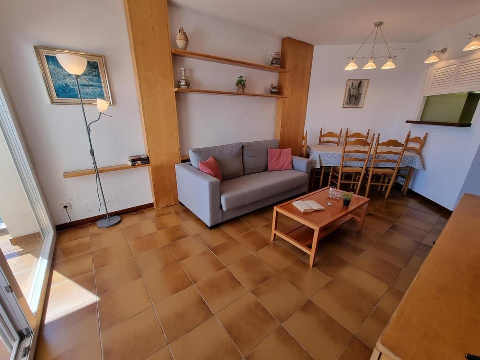 Apartamento acogedor con terraza y piscina en L'Escala - HISP-236-120 Apartment in L'Escala