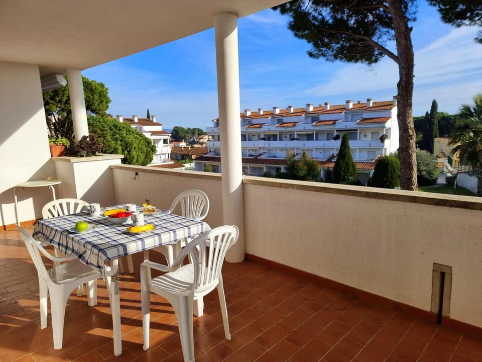 Apartamento encantador con terraza y piscina en L'Escala, cerca de la playa - HISP-236-92 Apartment in L'Escala