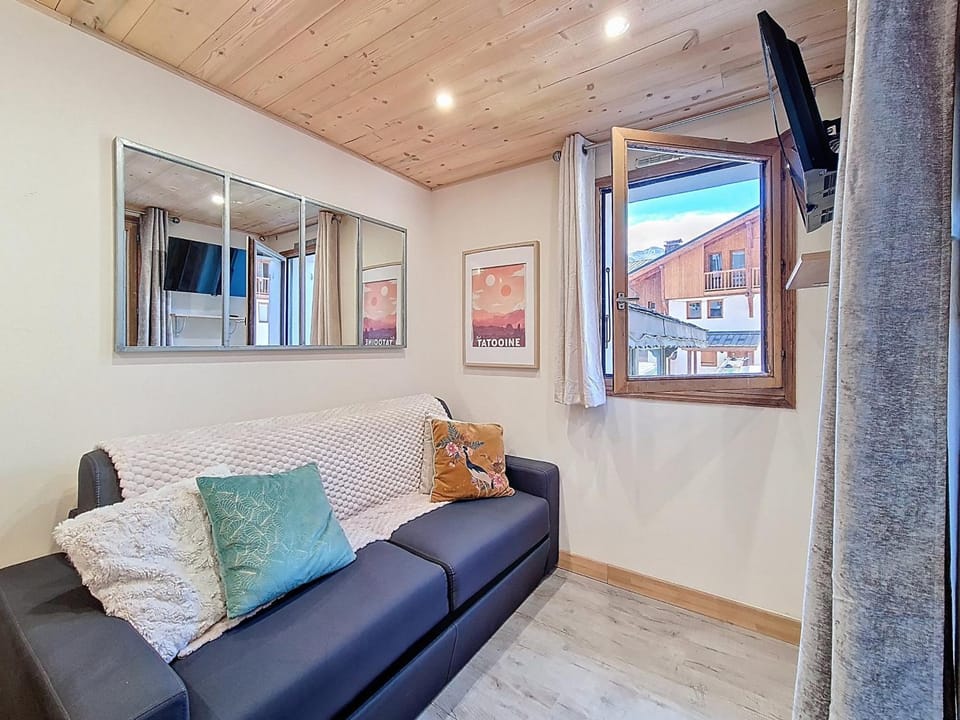 Studio cozy au pied des pistes avec balcon sud, pour 4 personnes - FR-1-832-3 Apartment in Les Allues