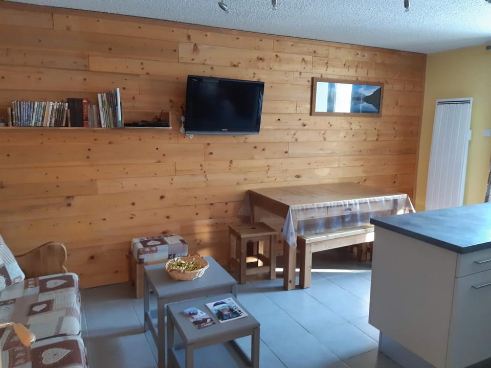 Appartement rénové - 1 chambre, 6 personnes, animaux acceptés - FR-1-836-34 Apartment in Arâches-la-Frasse