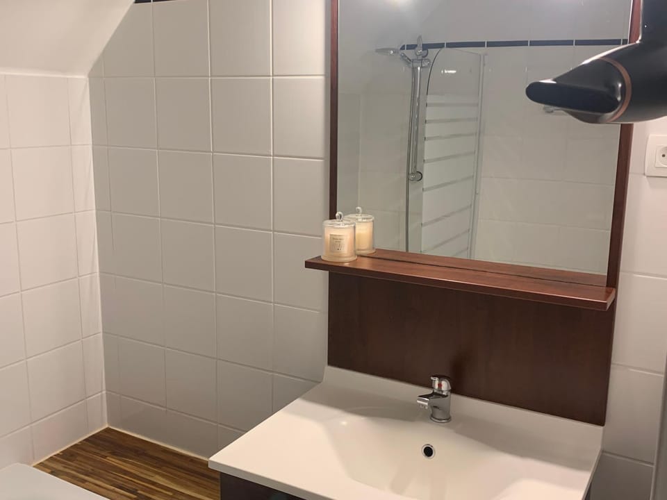 T2 rénové proche Thermes avec piscine et WiFi - FR-1-541-183 Apartment in Nouvelle-Aquitaine