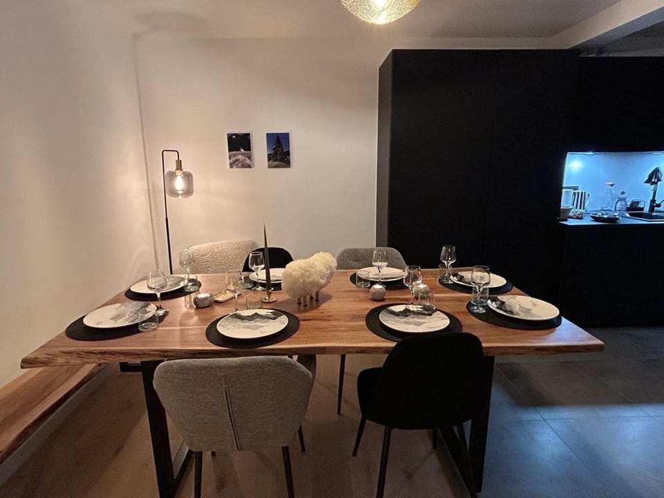 Nouveau ! Appartement de standing 3 chambres avec balcon et parking couvert - FR-1-836-42 Apartment in Arâches-la-Frasse