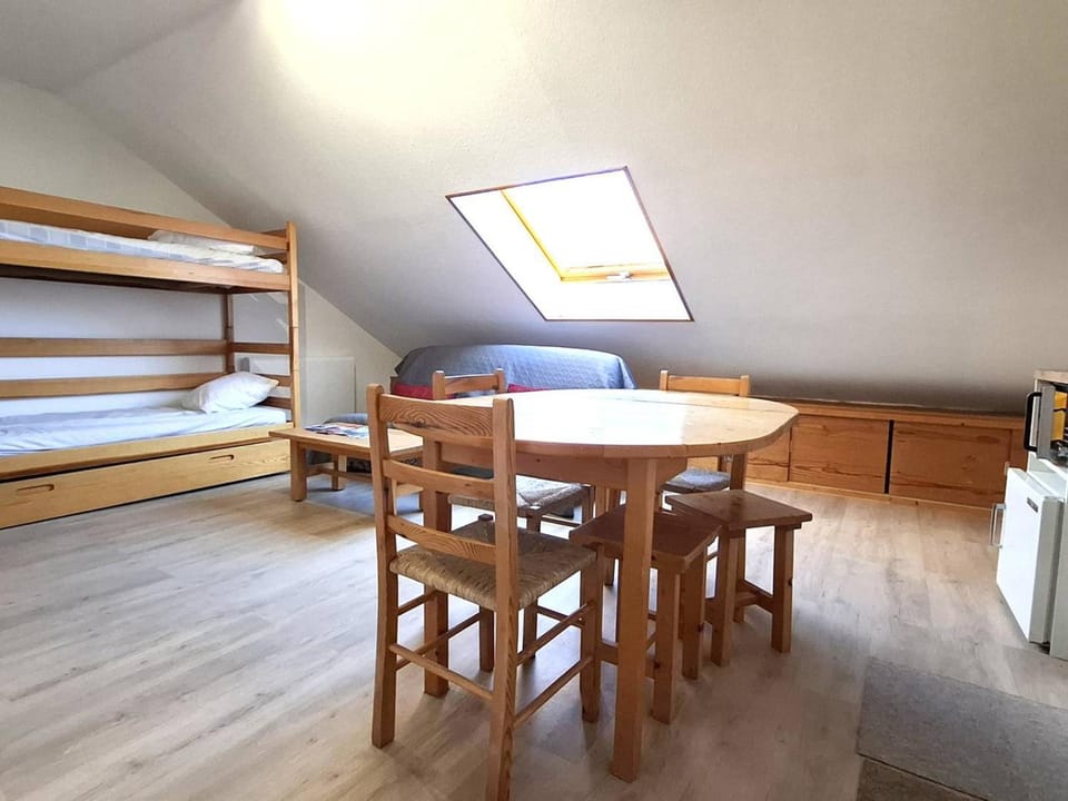 Studio cabine rénové près des pistes, 4 pers. - FR-1-592-88 Cabin in Bolquère