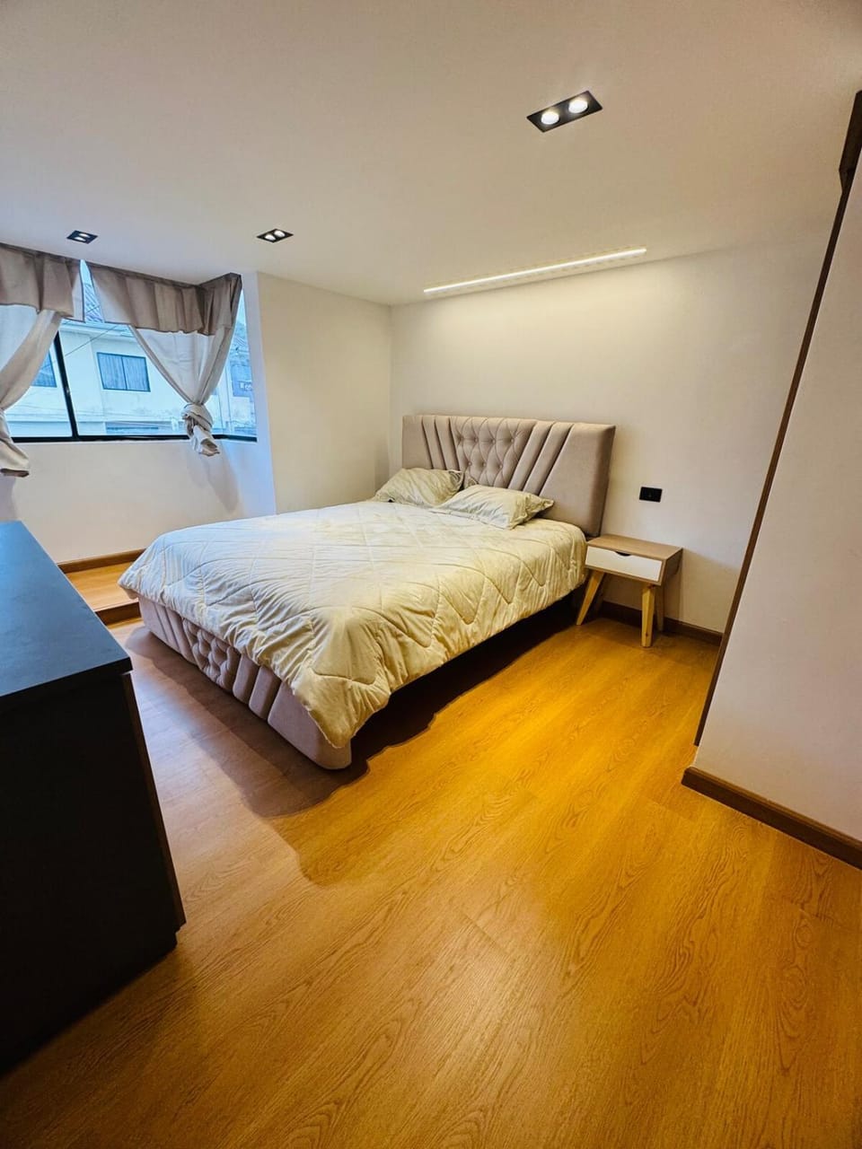 Photo of the whole room